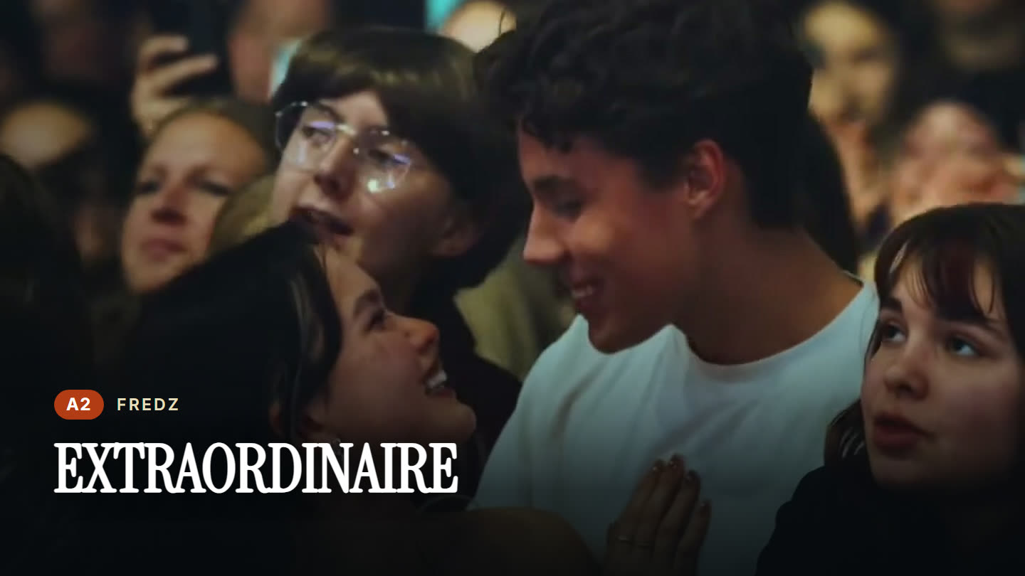 Pochette de la chanson « Extraordinaire »